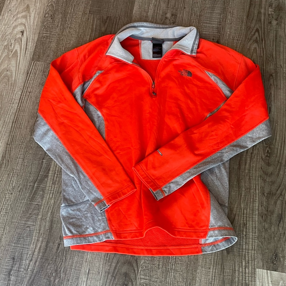 Men’s M The NorthFace Quarter zip